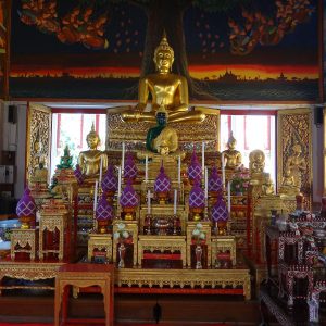 Buddha - Wat Chaichana Songkhram