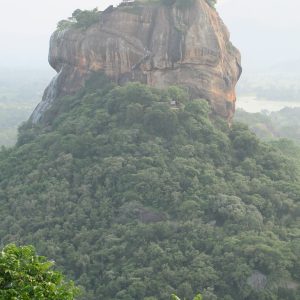 Rocher de Sigiriya depuis Pidurangala